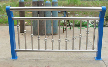 不锈钢复合管护栏/栏杆