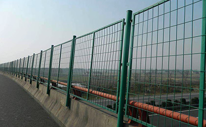 桥梁护栏网3.jpg