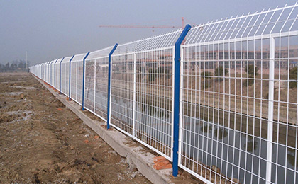 框架护栏网2.jpg