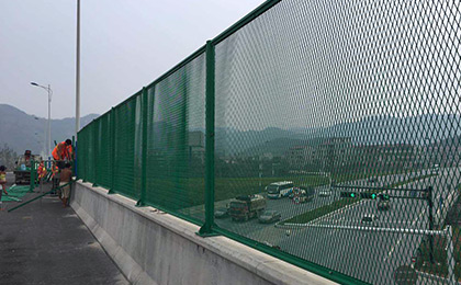桥梁护栏网2.jpg