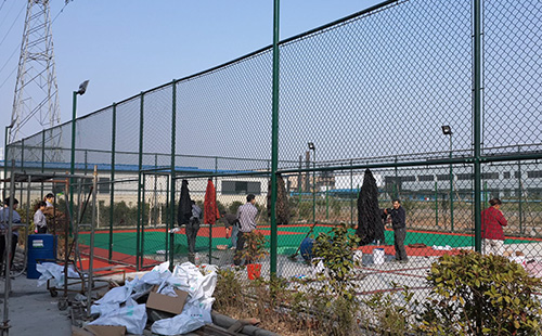 体育场护栏施工案例.jpg