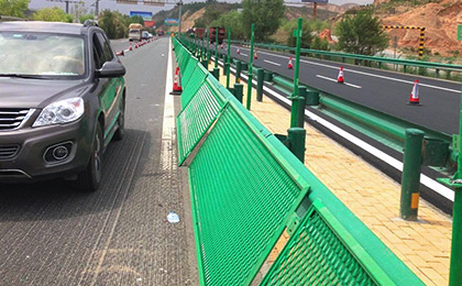 公路防眩网2.jpg